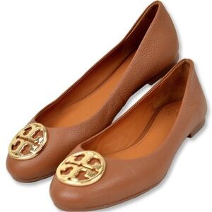 Tory Burch Reva Ballet Flat in Royal Tan / Gold, Tumbled Leather, Size 8…